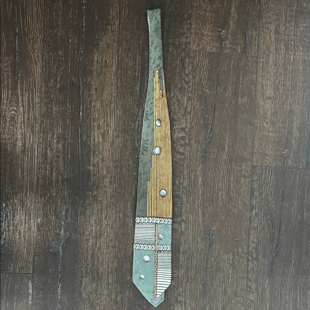Unique Artistic Tie with Geometric Design